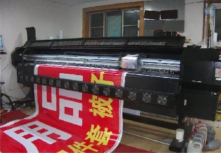 关岭喷绘广告分辨率是多少？
