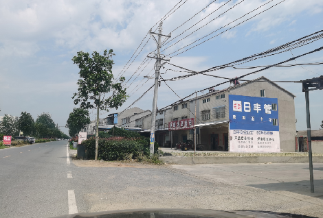 关岭如何能保证墙体广告的醒目性？